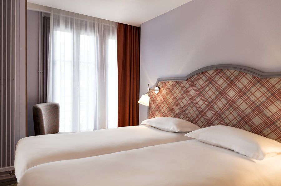 Hotel Boris V. By Happyculture Levallois-Perret Bagian luar foto