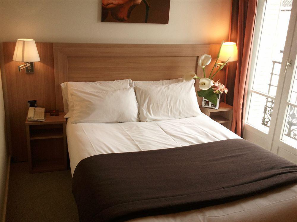 Hotel Boris V. By Happyculture Levallois-Perret Ruang foto
