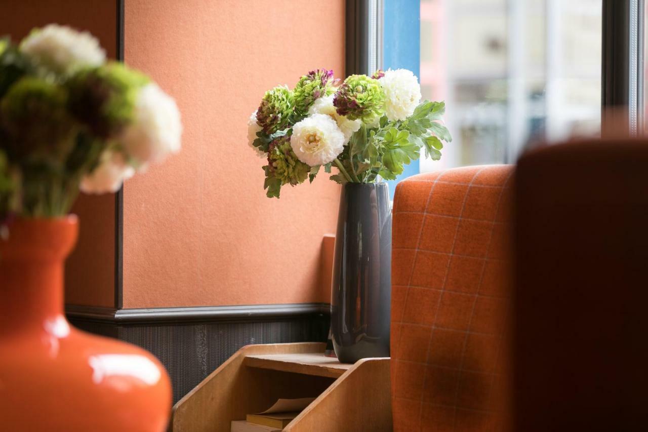Hotel Boris V. By Happyculture Levallois-Perret Bagian luar foto
